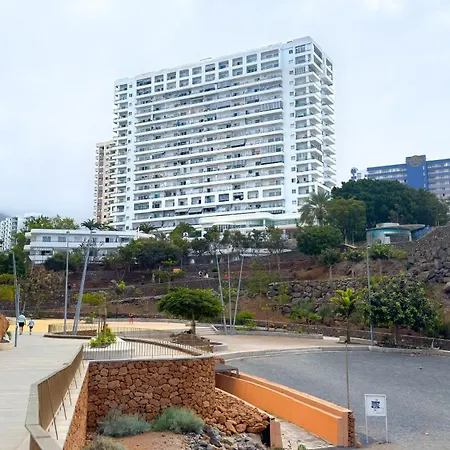 Апартаменты Lovely Modern With An Incredible View Адехе