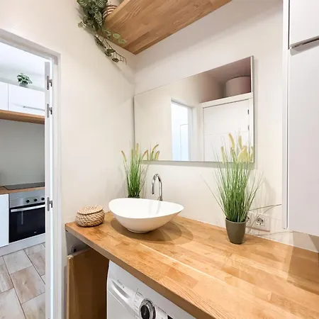 Lovely Modern With An Incredible View * Адехе